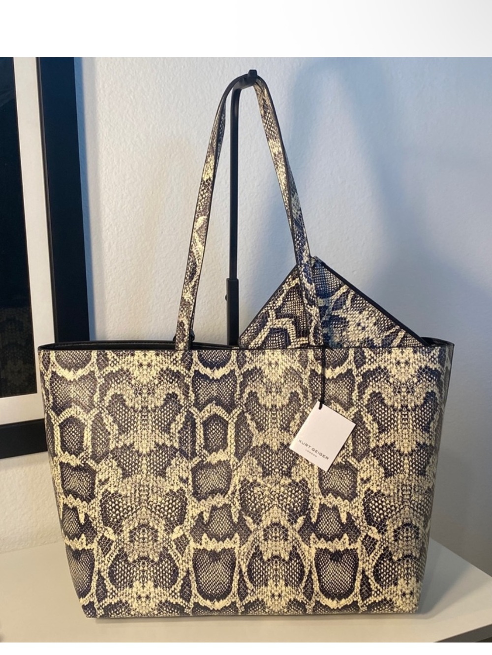 NWT Kurt Geiger Chelsea
Shopper Bag & Pouch